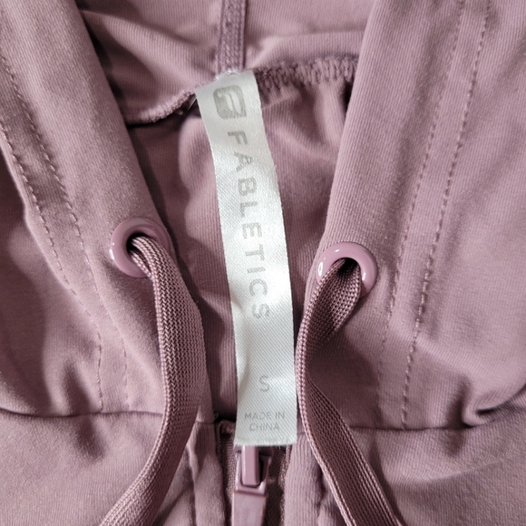 Fabletics Yukon Girl Almighty Sleeveless Full Zip Tunic Hoodie Vest - Size S - Picture 8 of 11